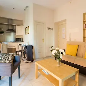 Altamira Apartment